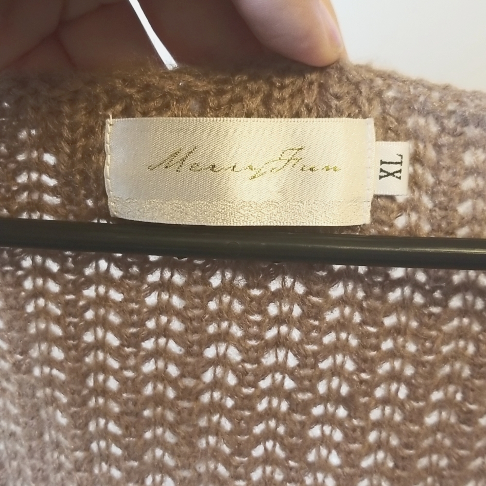 Merry Fun, Tan, Knitted Sweater, Size X-Large, Light Weight. - Picture 2 of 4